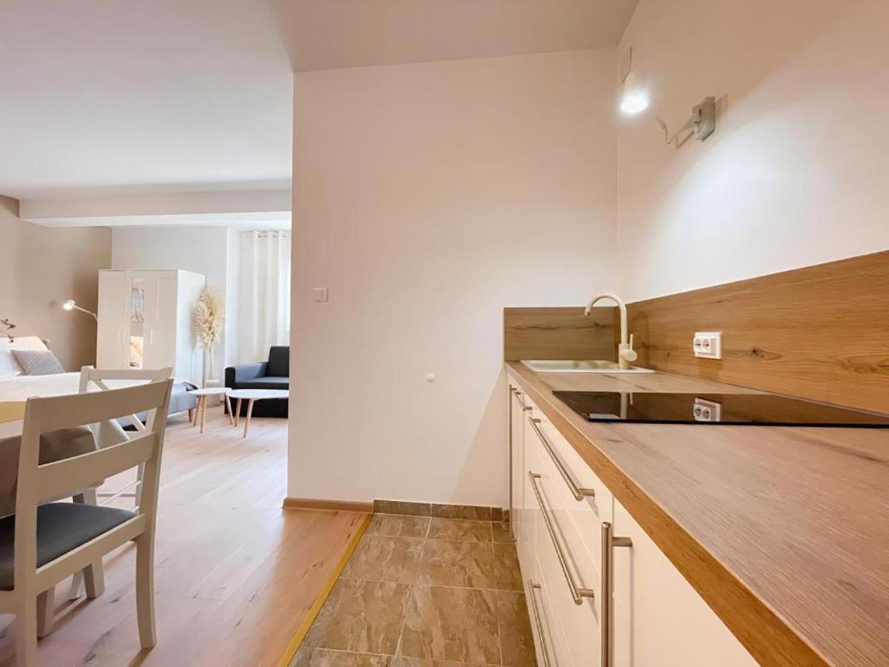 Caramel Comforts In Stinjan Only 800 Meters From The Beach Pula Zewnętrze zdjęcie
